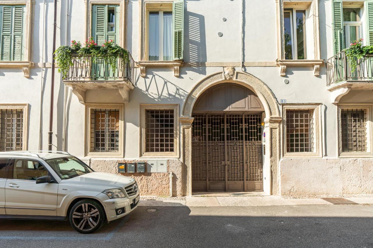 Domus Verona - Residenza Merici Экстерьер фото